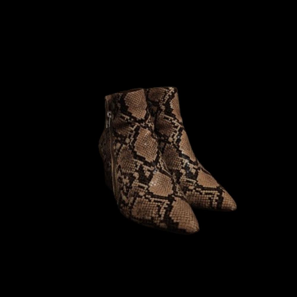 Crocodial Print Heels